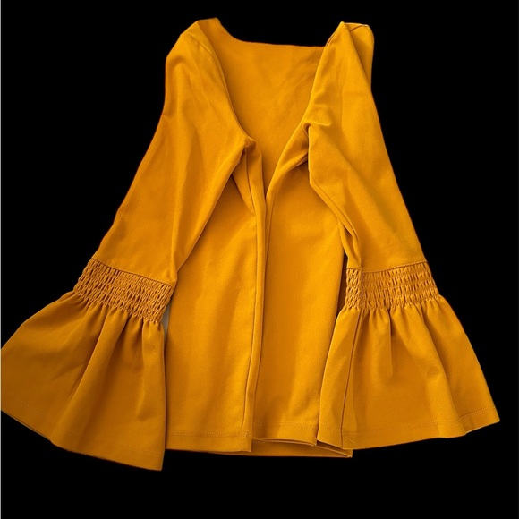 Ann Taylor M Mustard Marigold Yellow Bell Sleeve Top Blouse Classic stunning - Picture 7 of 9
